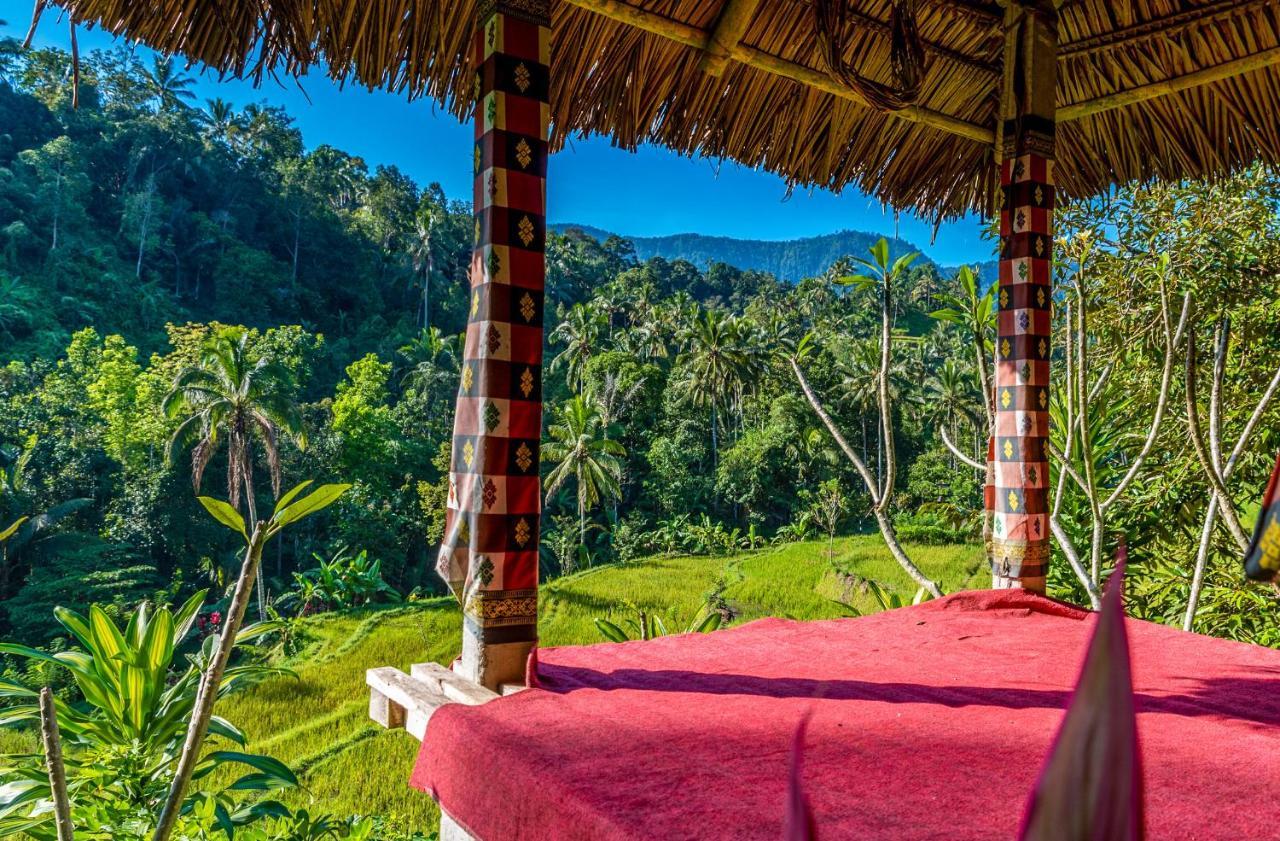 Buda'S Homestay Lemukih بوليلينغْ المظهر الخارجي الصورة