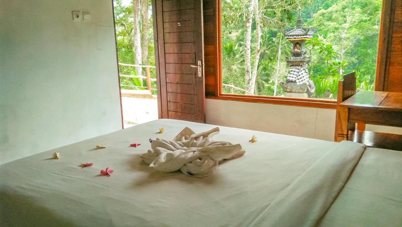 Buda'S Homestay Lemukih بوليلينغْ المظهر الخارجي الصورة