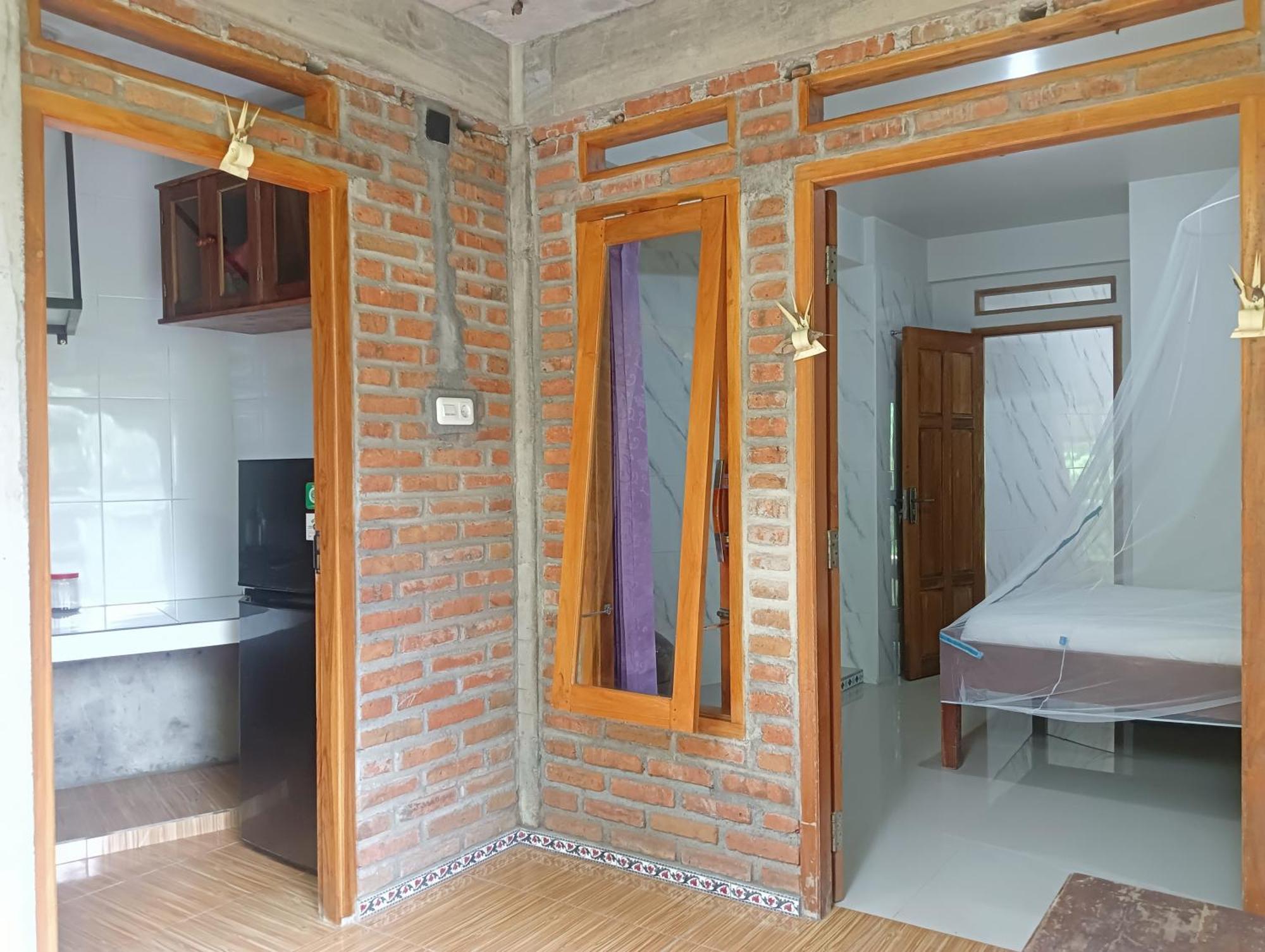 Buda'S Homestay Lemukih بوليلينغْ المظهر الخارجي الصورة