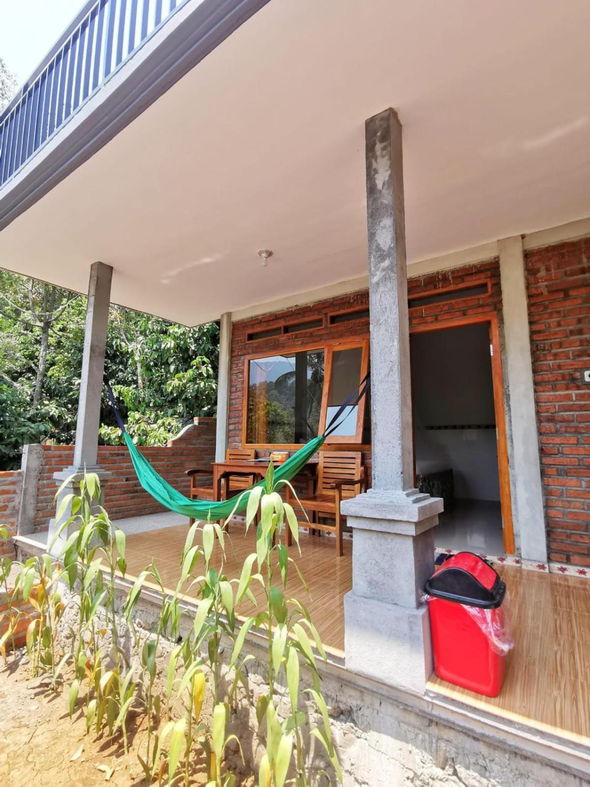 Buda'S Homestay Lemukih بوليلينغْ المظهر الخارجي الصورة