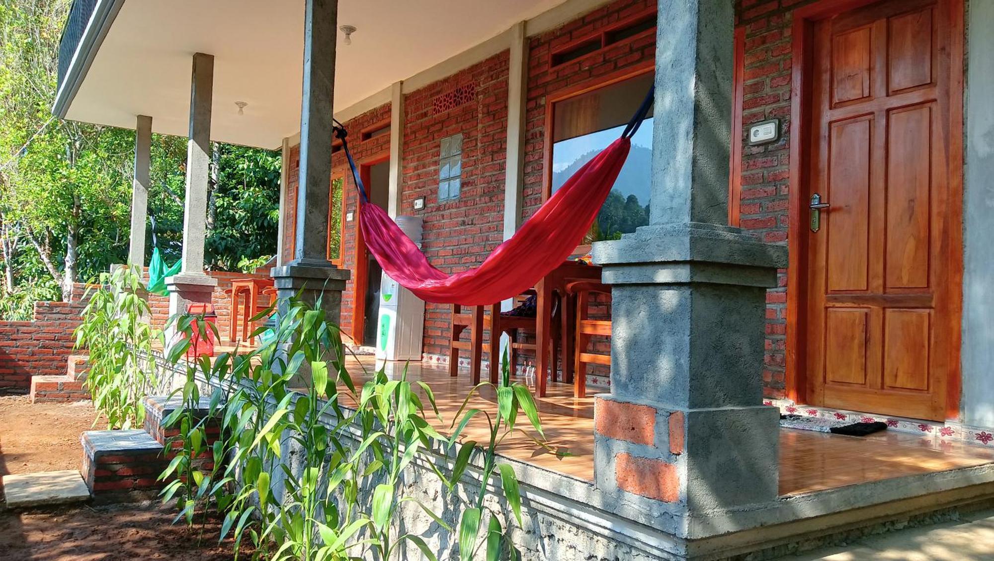 Buda'S Homestay Lemukih بوليلينغْ المظهر الخارجي الصورة